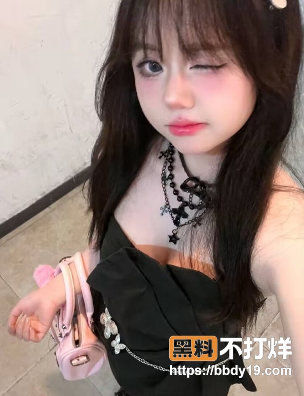 青岛大学生孙婷18