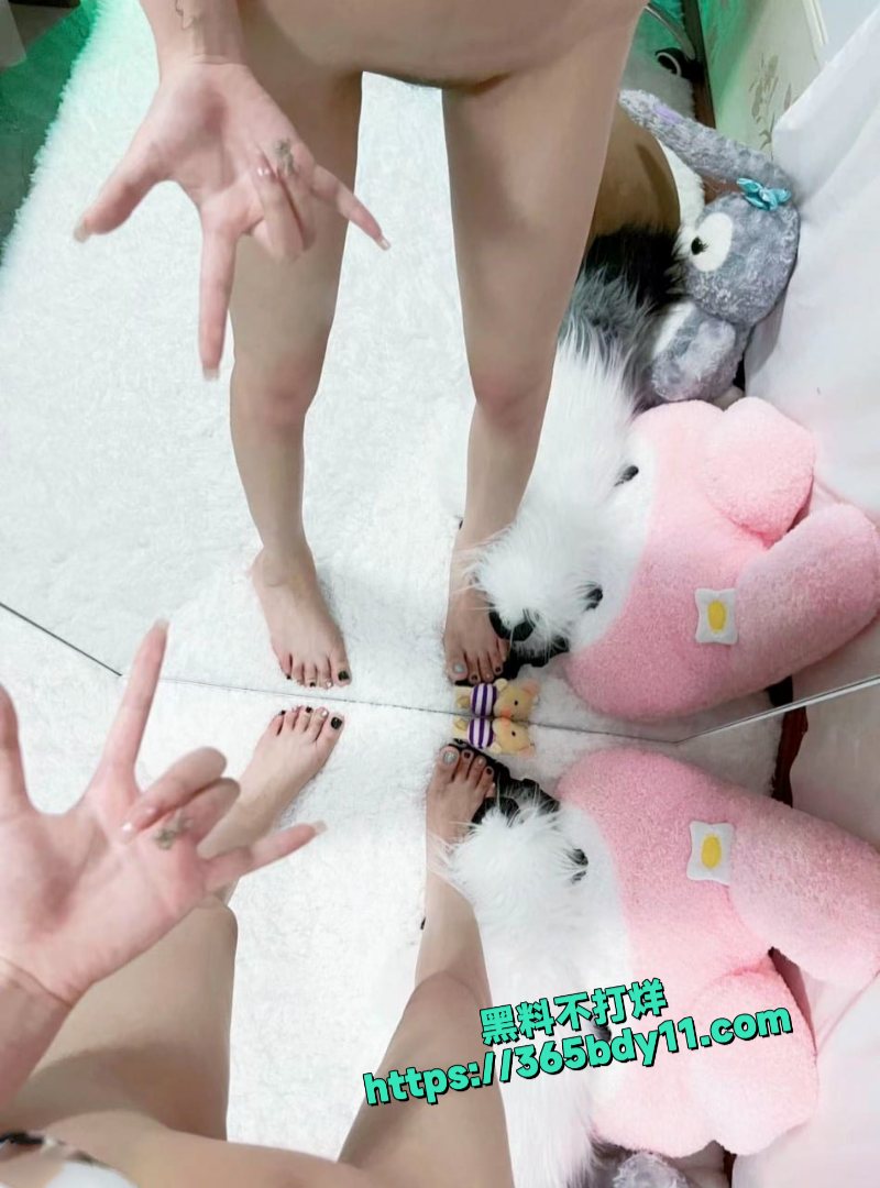 极品女神白虎萝莉Diandian自慰合集3