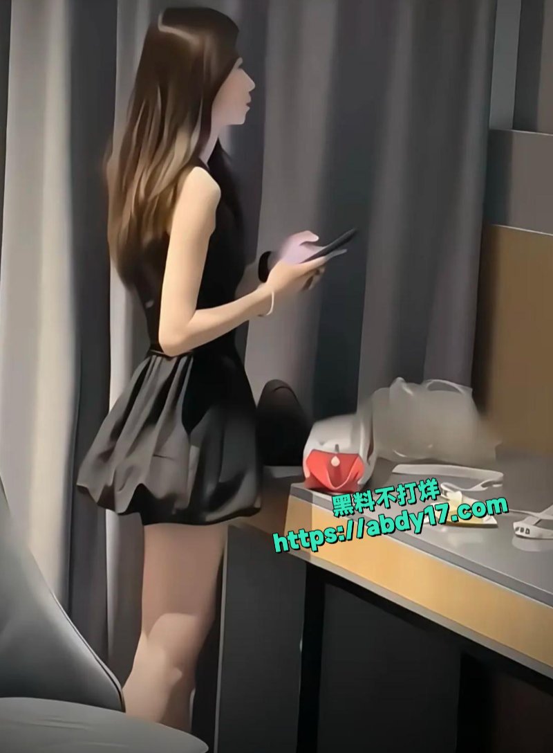 大四学姐黑色短裙2