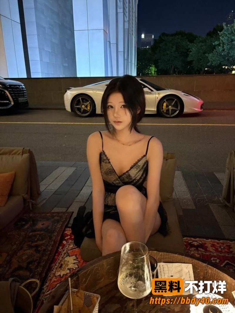 推特清纯脸福利姬Duvet 23