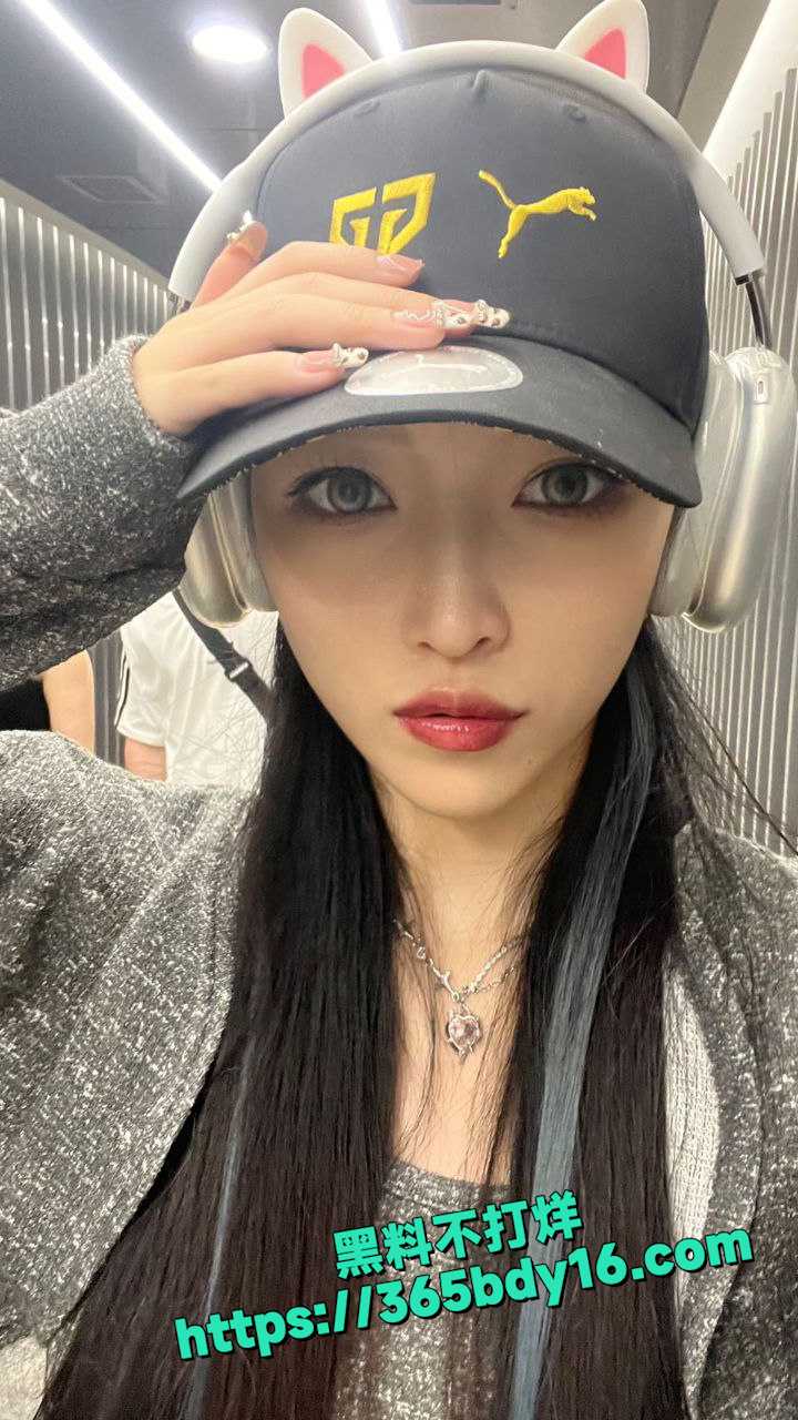 刚毕业美少女刘婷婷 9