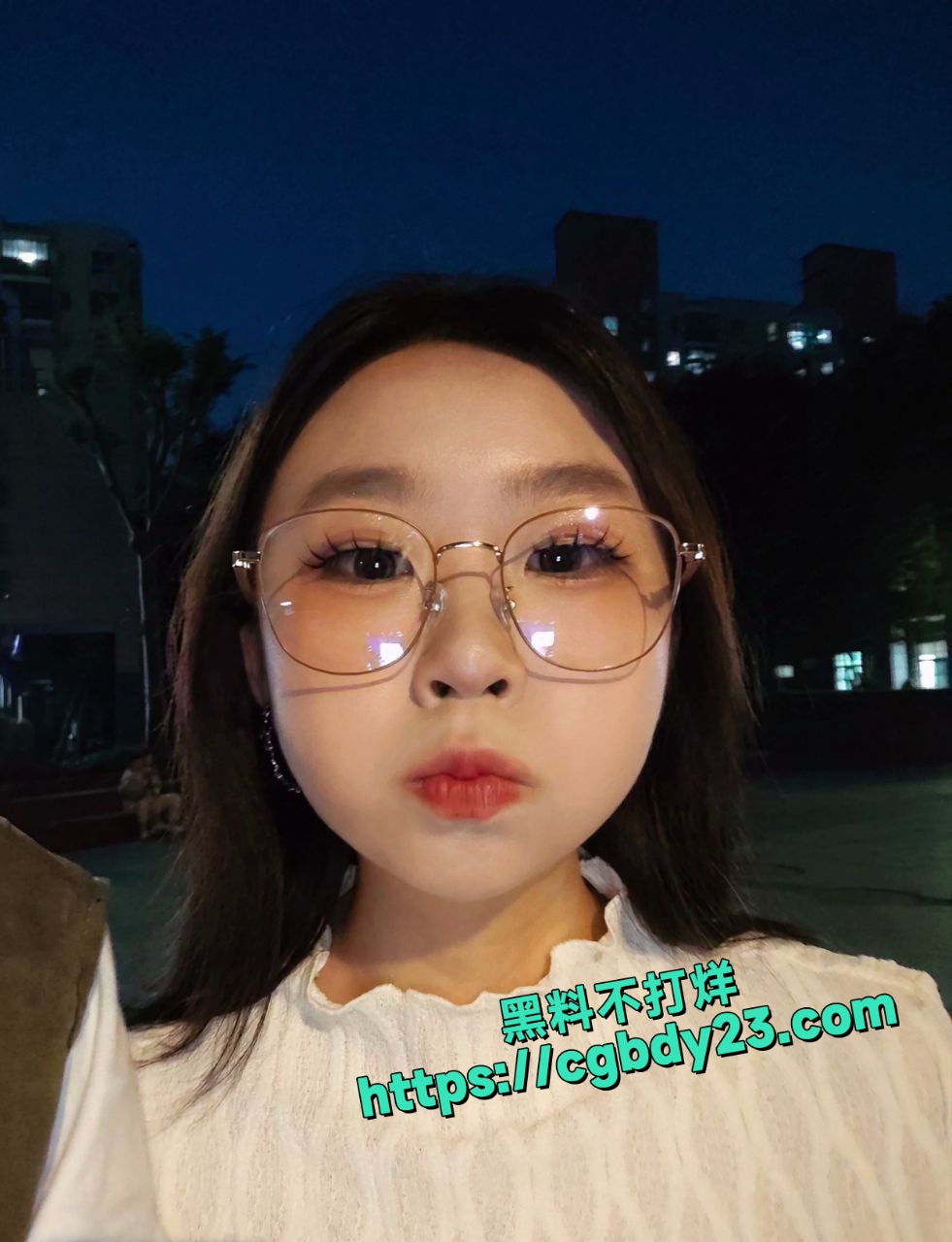 贵阳李成乔骚屄敏感容易出水喜欢幻想自己被强奸3