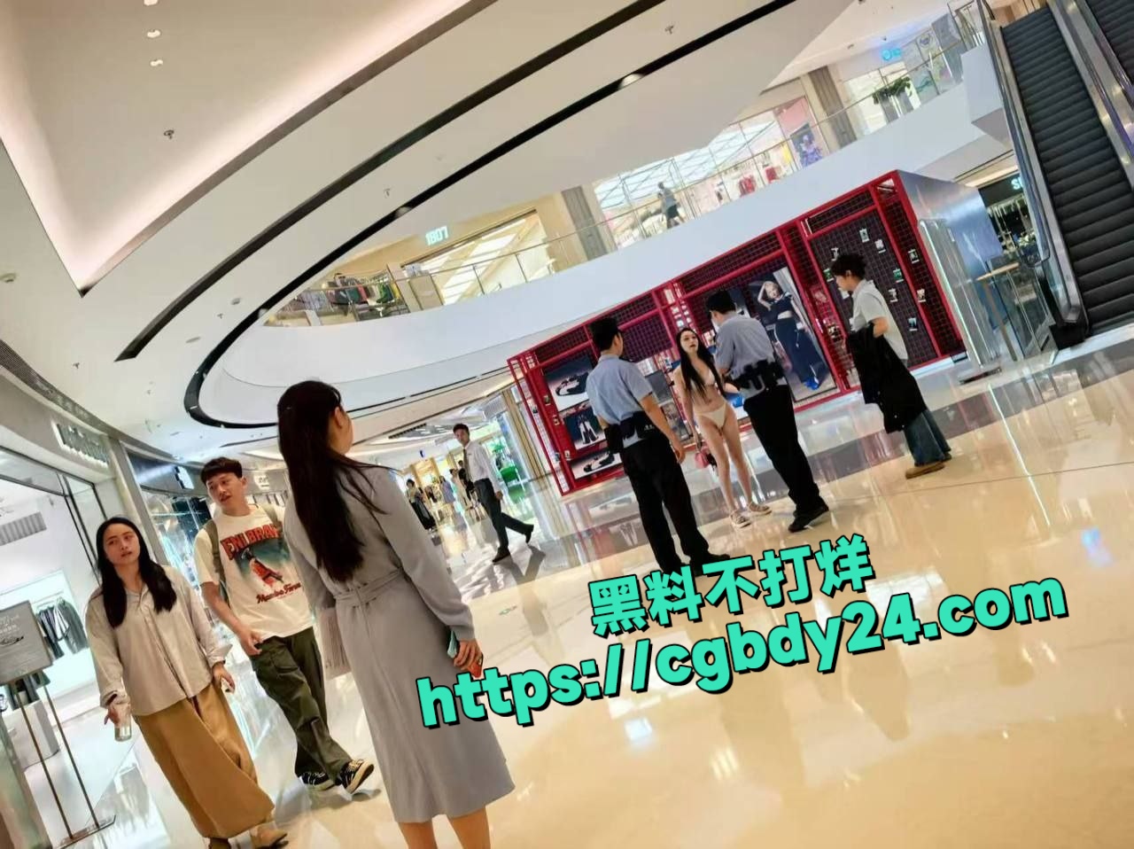 成都万象城户外露出5