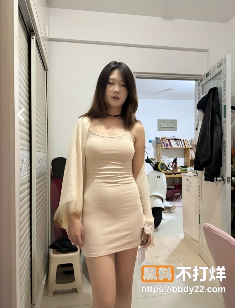 小米汽车主播陈嘉奕私拍流出05