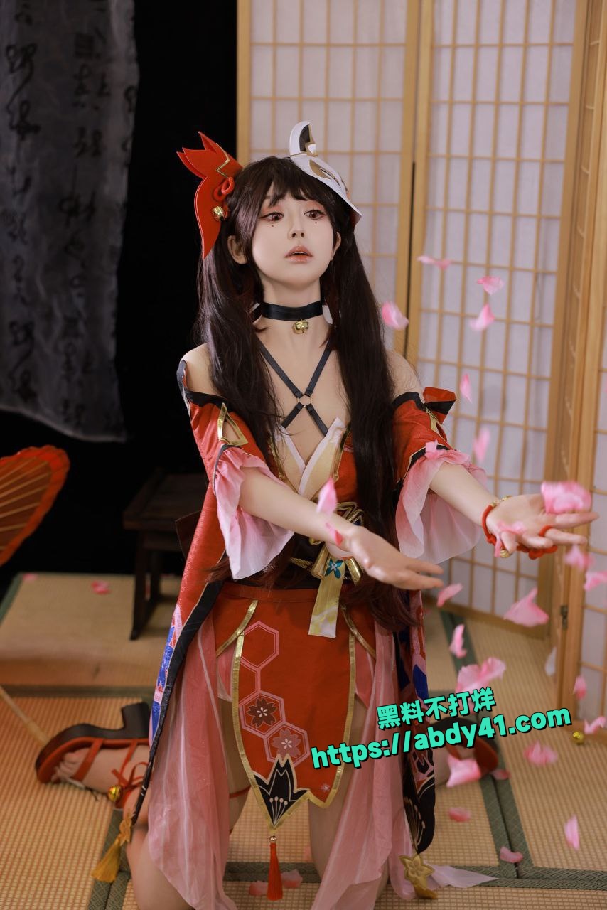 冷艳美女cos 8
