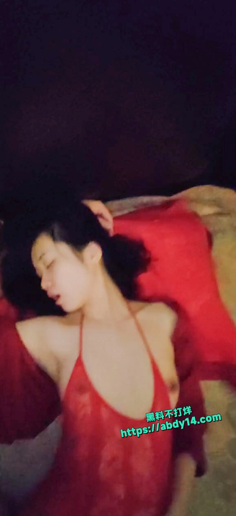 湖南银行工作人员程芯琪不雅视频 11