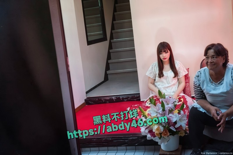 出国卖淫的年轻日本女 2