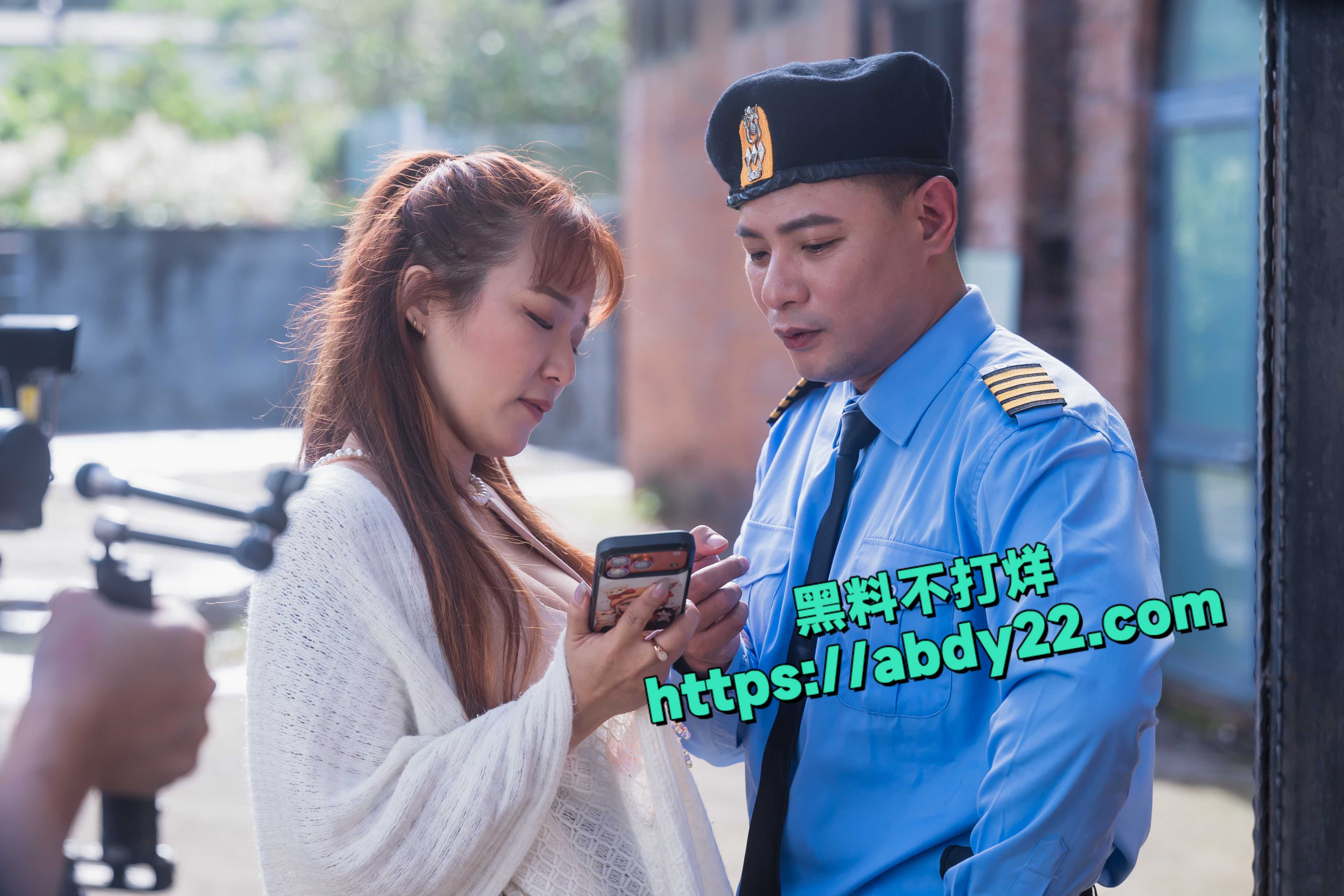 热门成人短剧宗师级保安1到4集抢先看 3