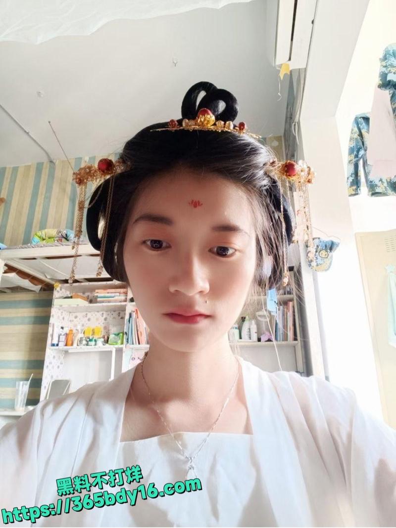 向婷梅反差婊私密视频曝光10