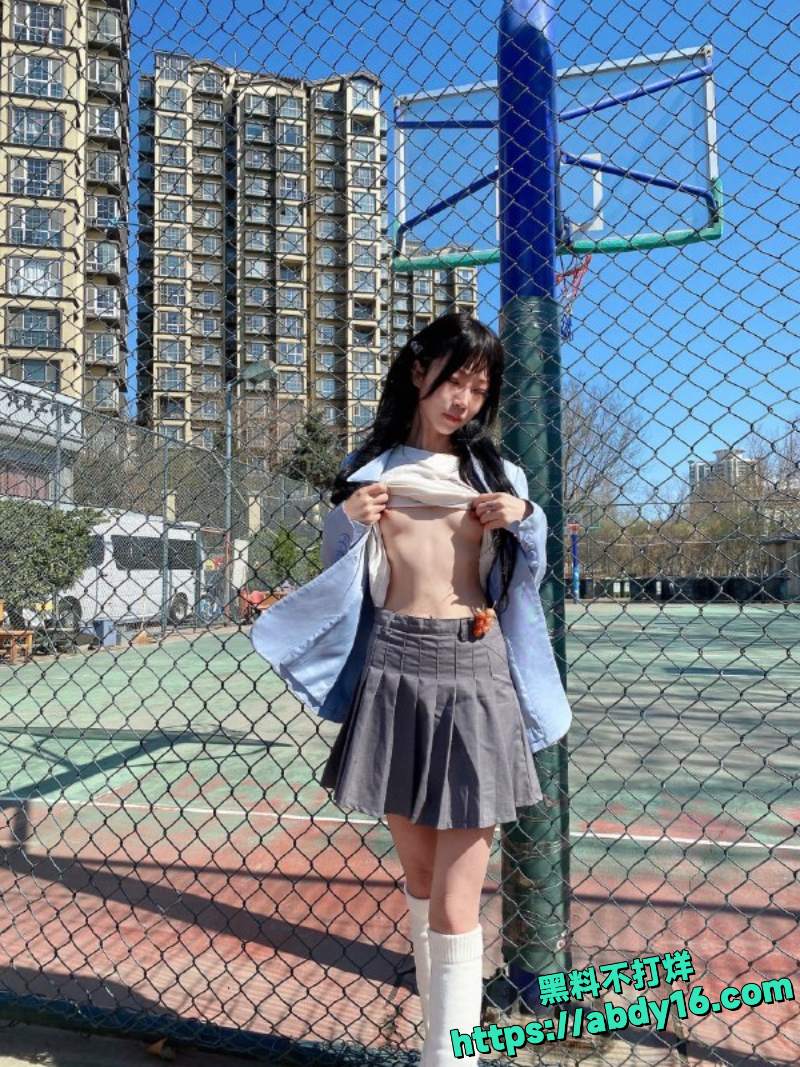 彤彤乖怼脸深喉视频 6