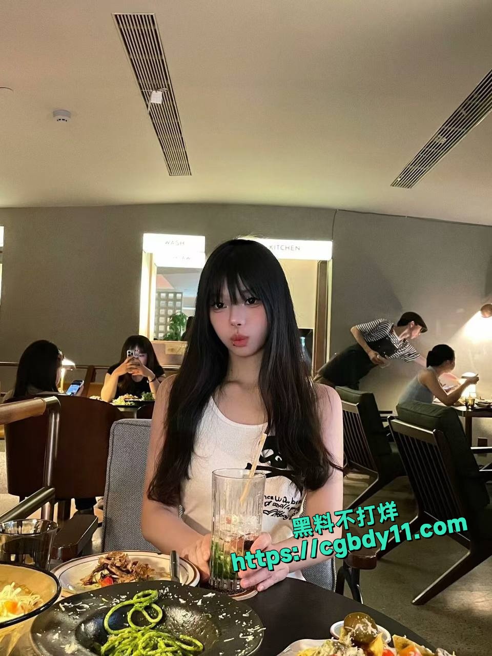 江西小太妹 #周芳霞 日常人设装厌世 私下一面当母狗11