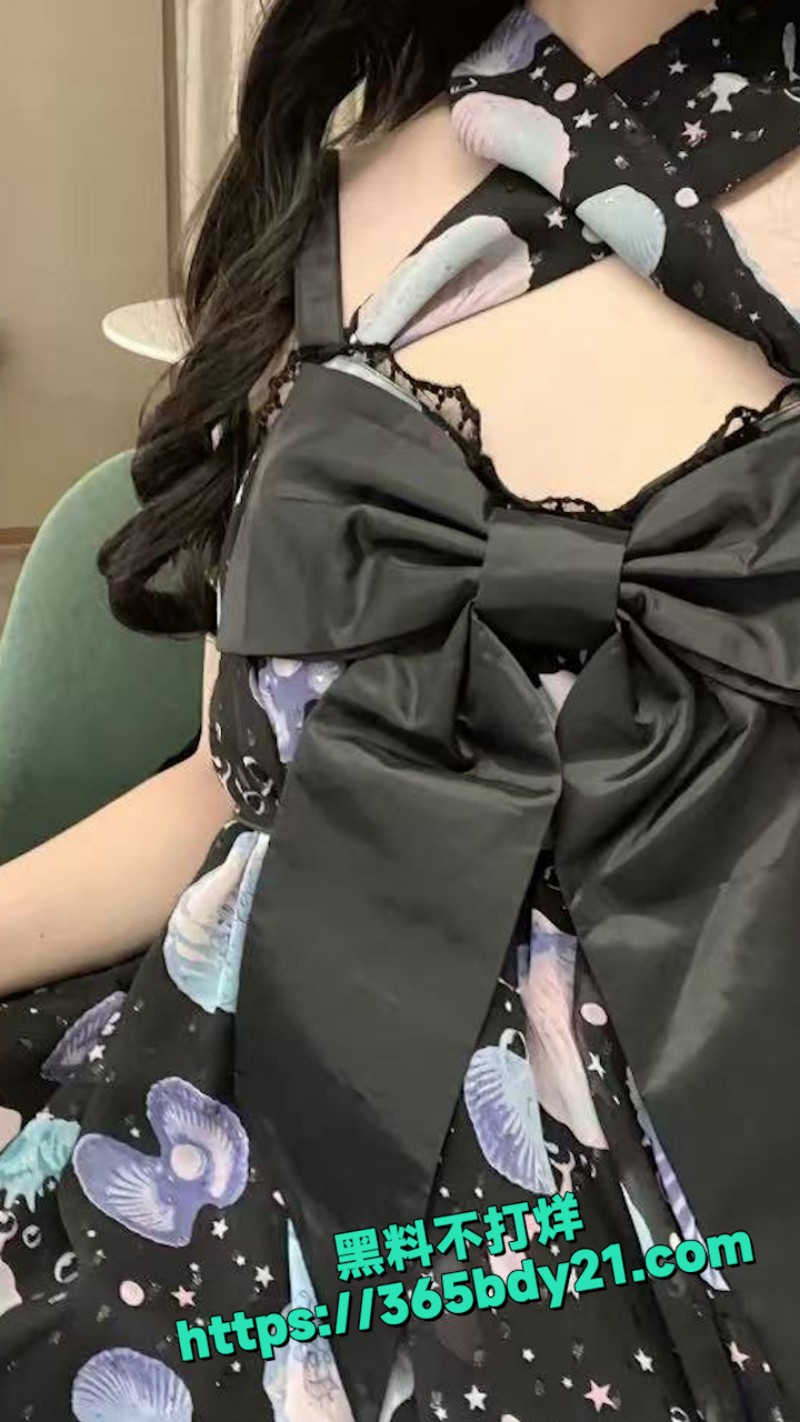 极品美腿大学生 16