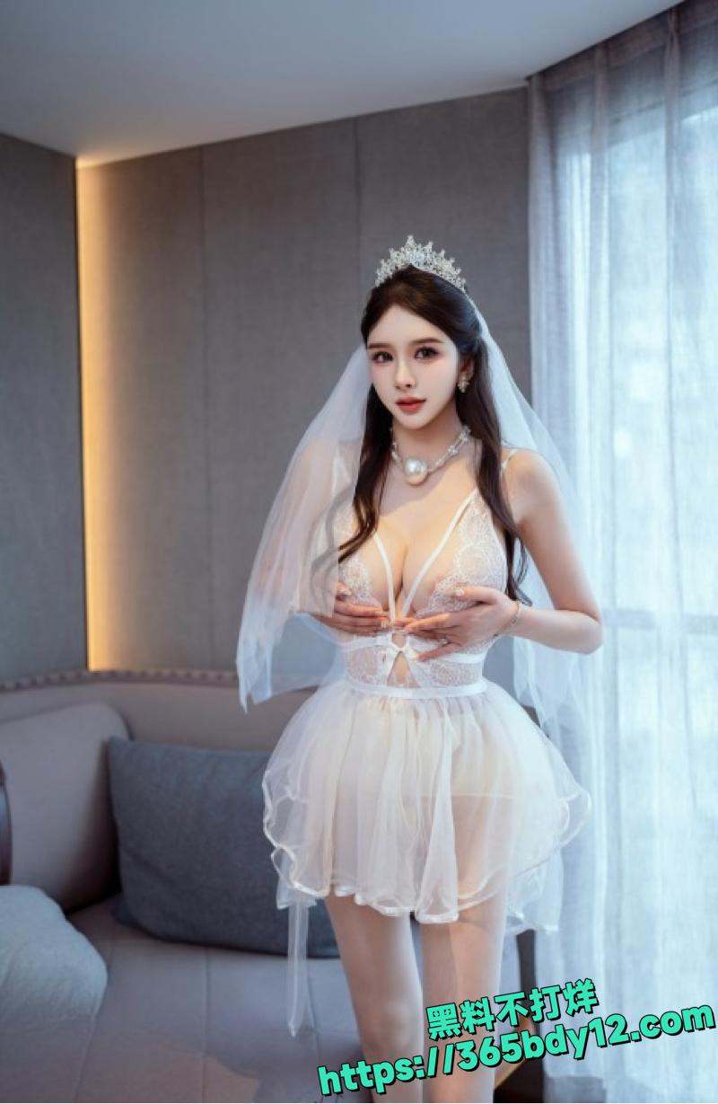 李丽莎秀人网巨乳女神 4.