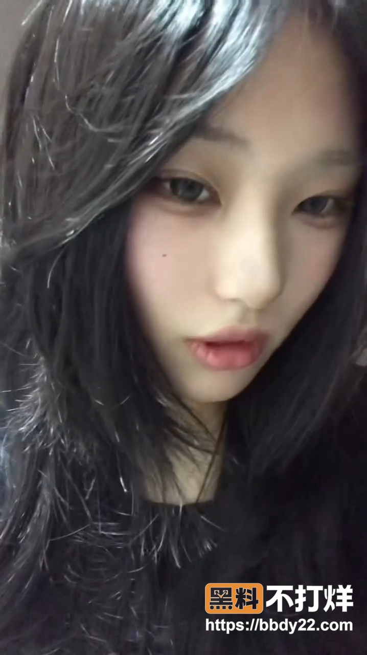 3万粉日系短发清纯妹4