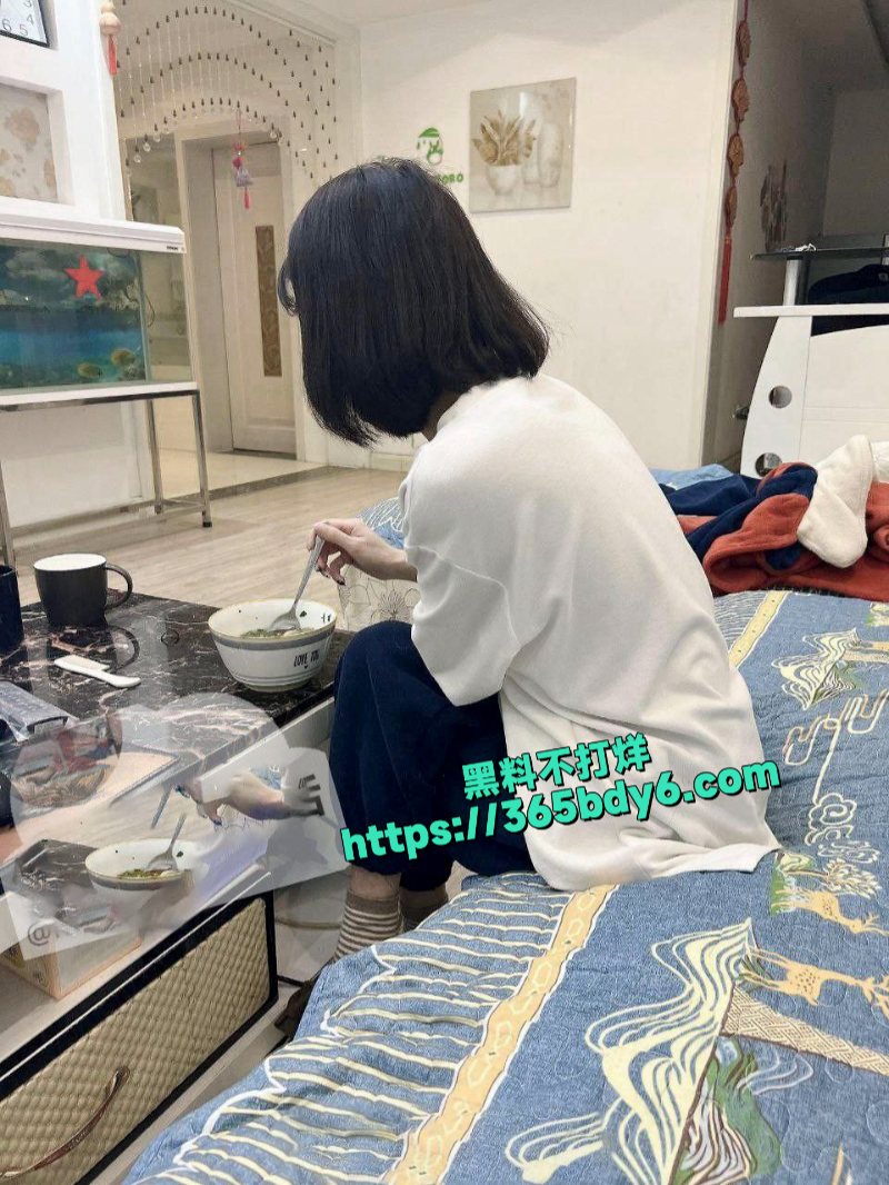 来自推特博主的00后小侄女伦理剧情演绎极度淫骚8