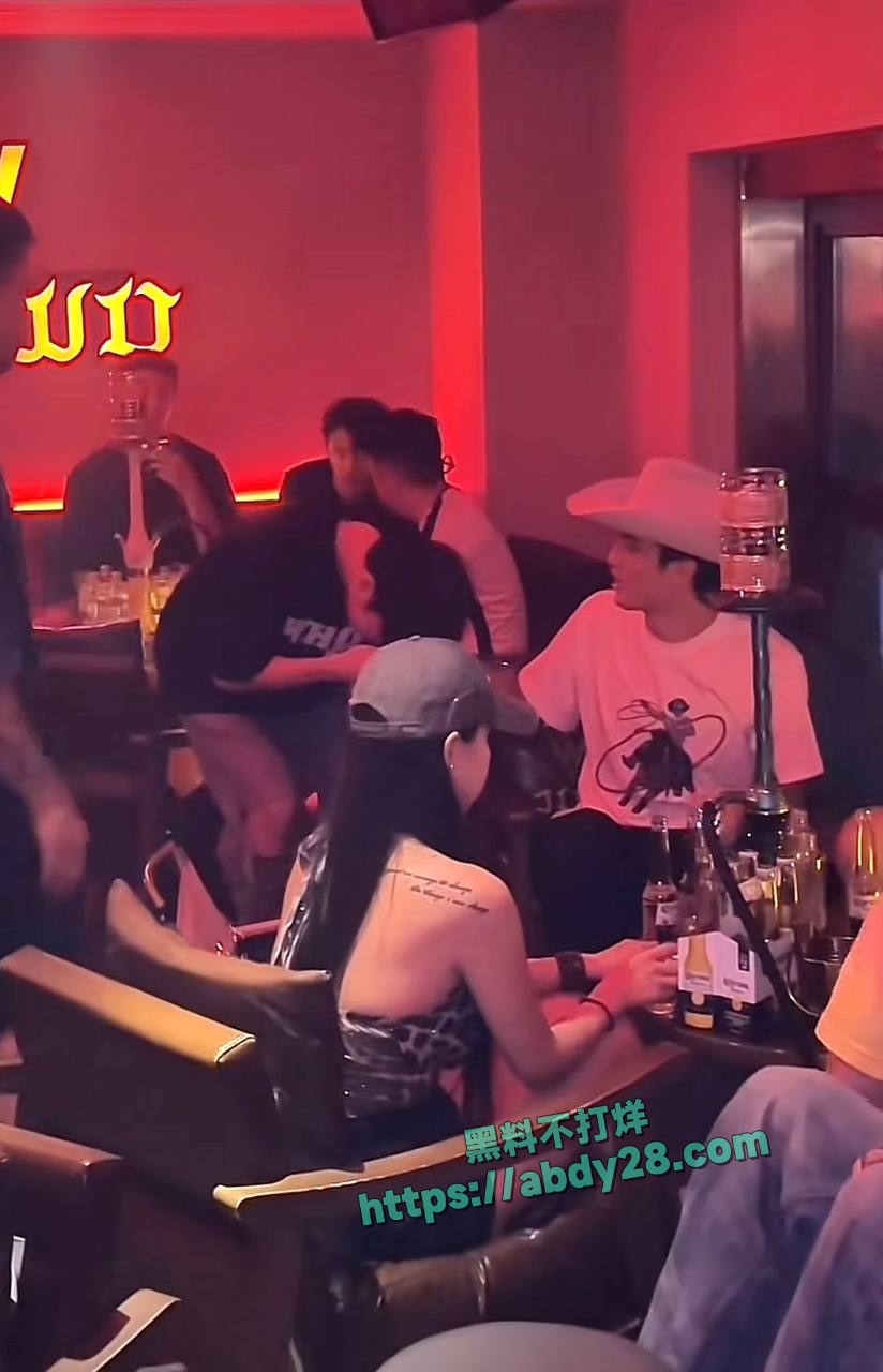 抖音藏族网红董朱被原配锤渣男 66