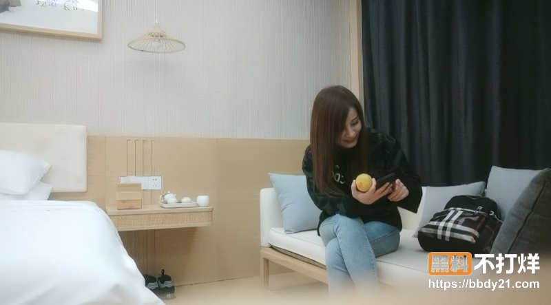 利哥探花牛仔裤小少妇2
