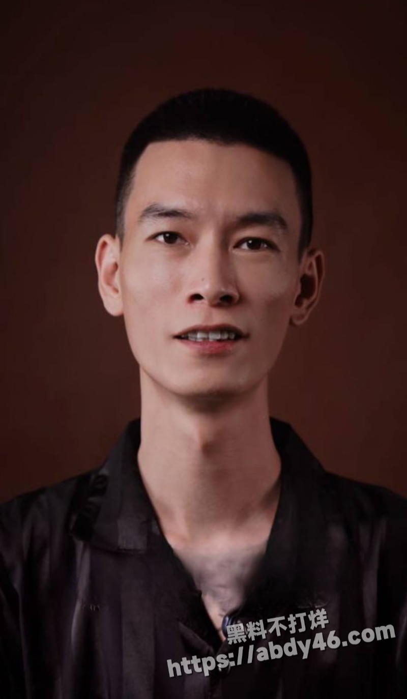 抖音74w粉男网红15