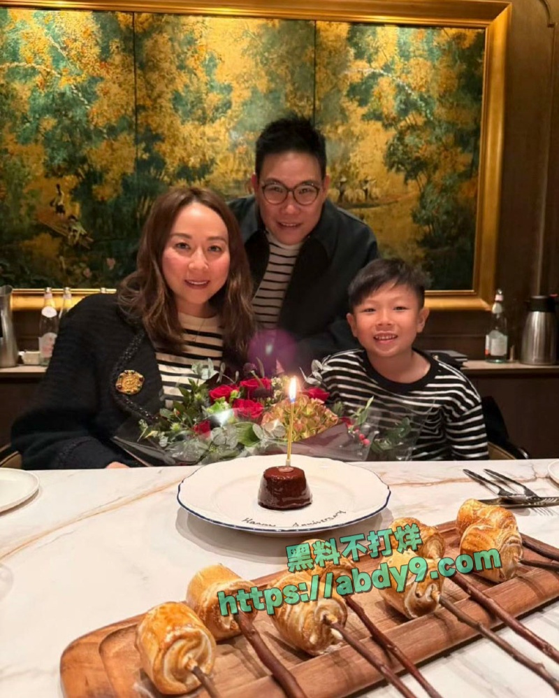 香港男星苏永康出轨嫩模被拍 27