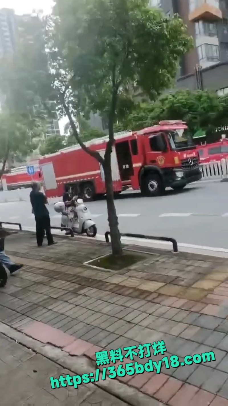 广东清远女孩跳楼 2
