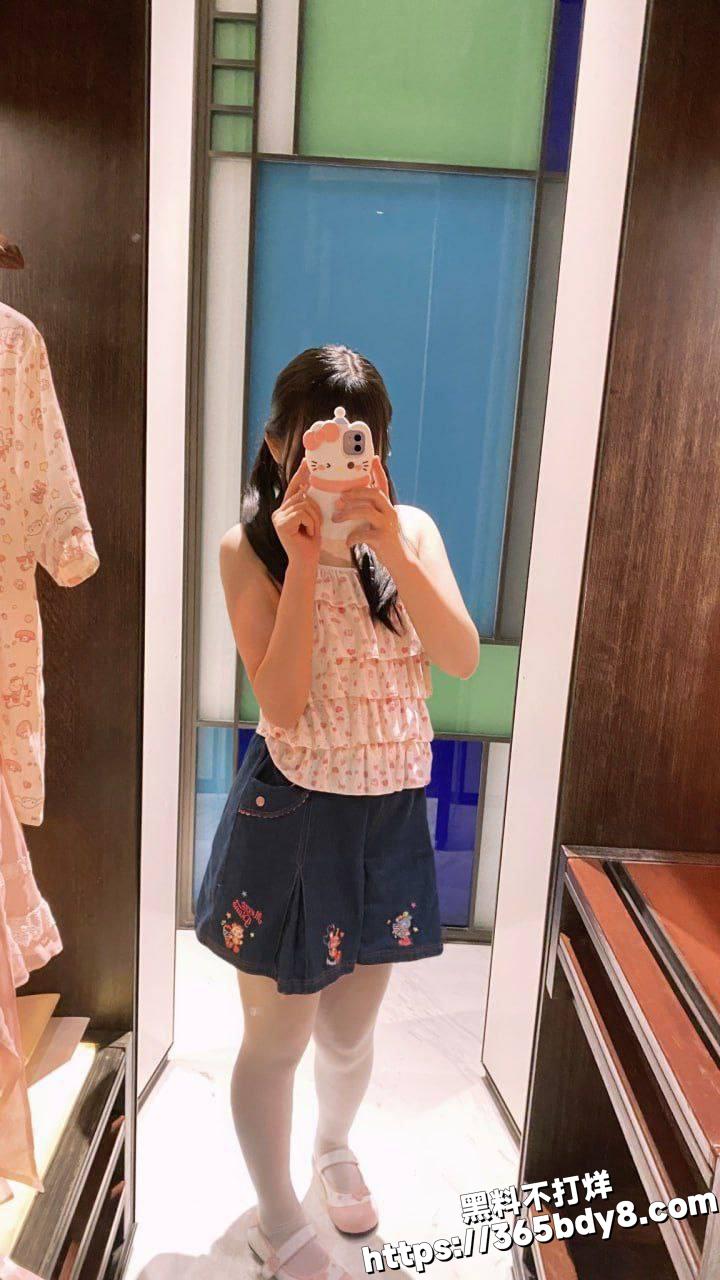 高中生嫩妹私拍7