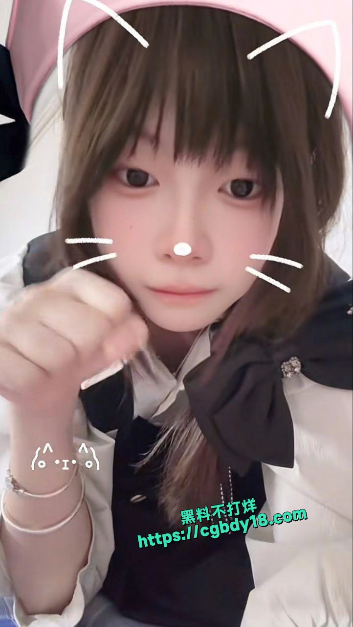 北京反差骚货李薇，脚踏两条船被发现，裸聊视频流出4