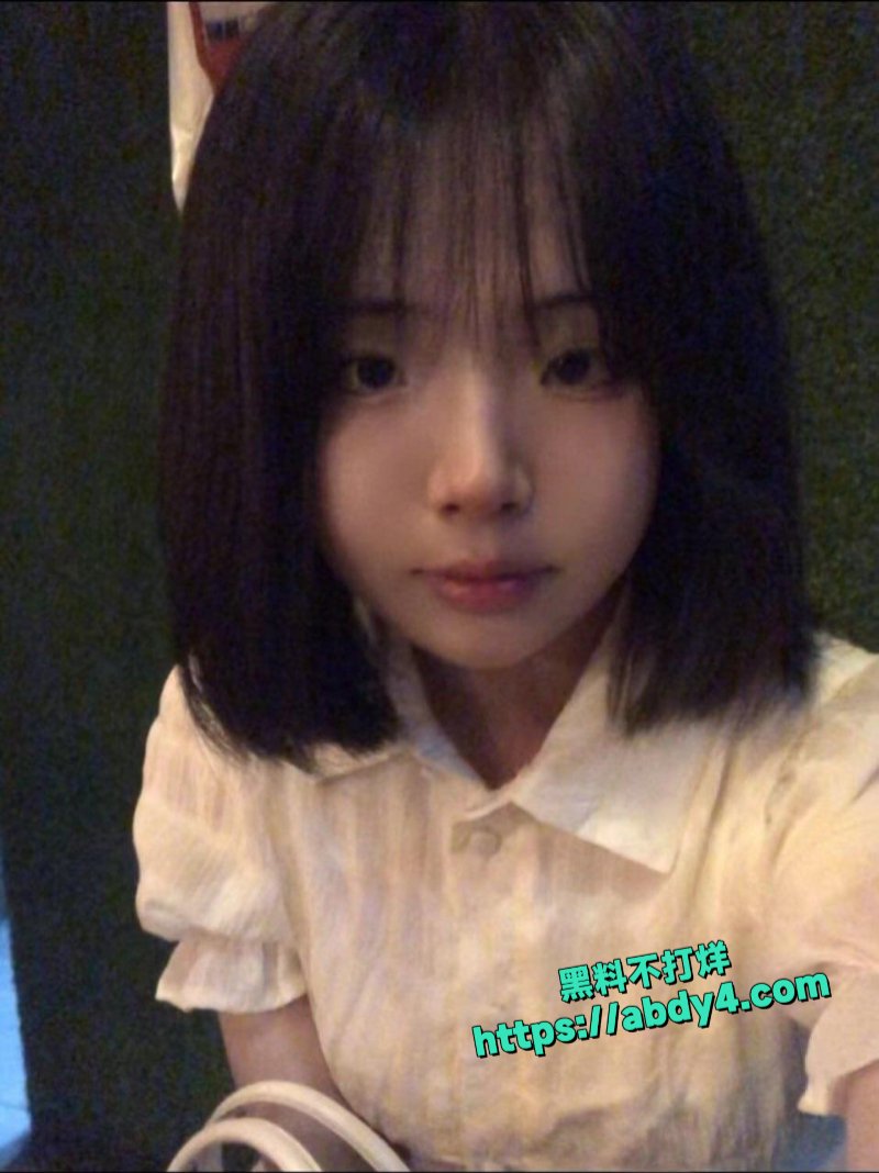 高中发育完美青春学生妹7