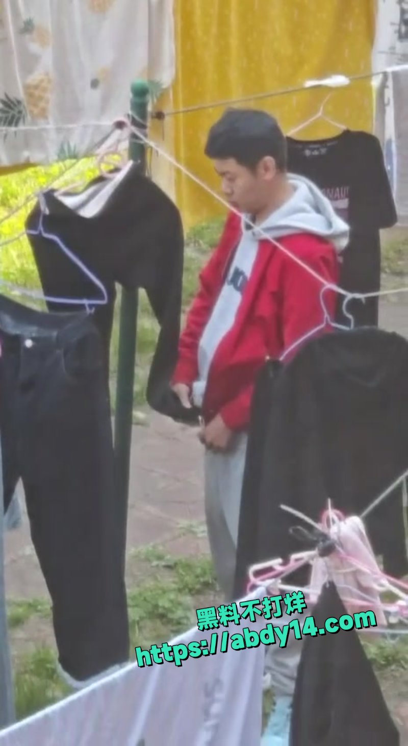 大连男大学生秋裤撸管5