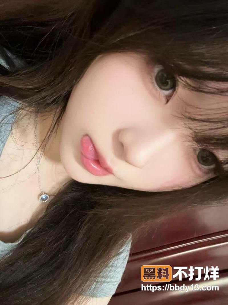 呆萌大奶学妹 1