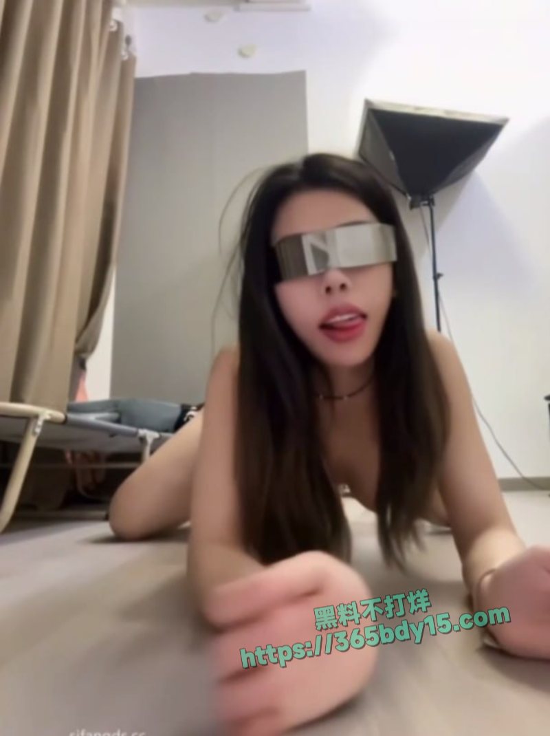 网易CC骚主播凌儿定制福利 1