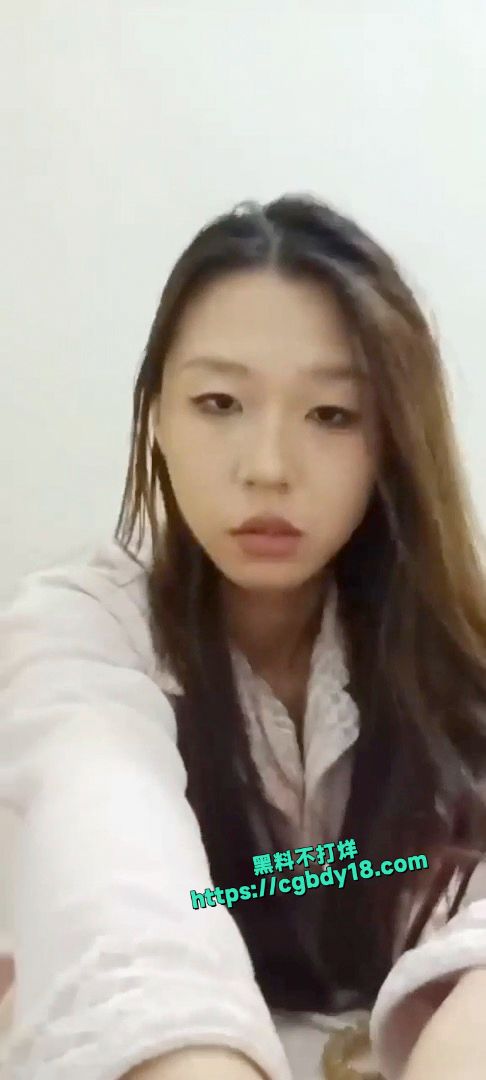 曾静雯自愿申请裸贷款，还不上被债主曝光裸贷视频2