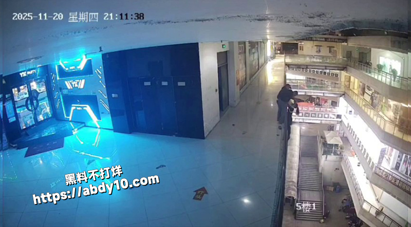 跳楼惊险一幕3
