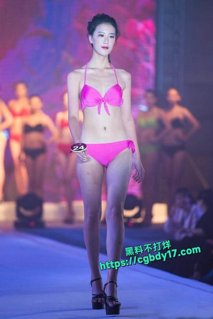 吉林松花湖形象大使大赛冠军李尚格，台下反差母狗一只4