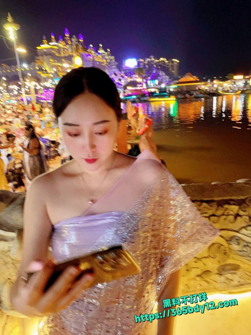 小红书约炮空姐灌醉之后随意玩弄1