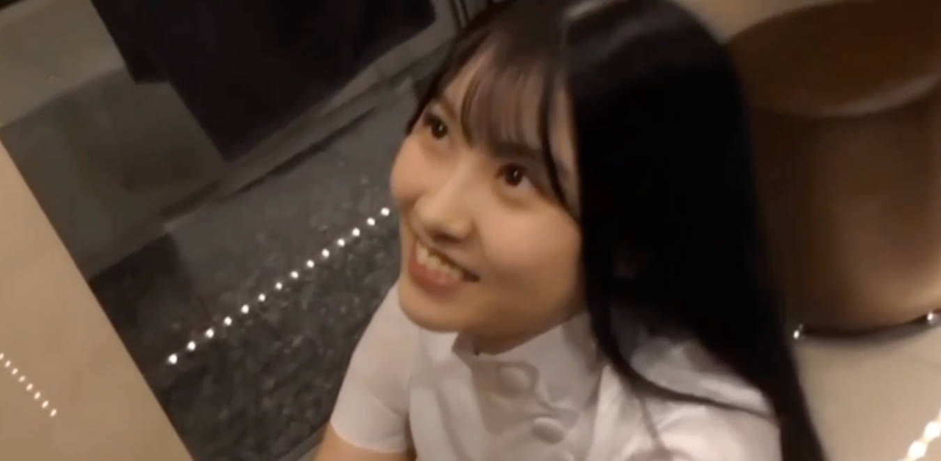 甜美女友脱裤期待眼神 希望你别太小 极致反差骚浪小眼神拉满