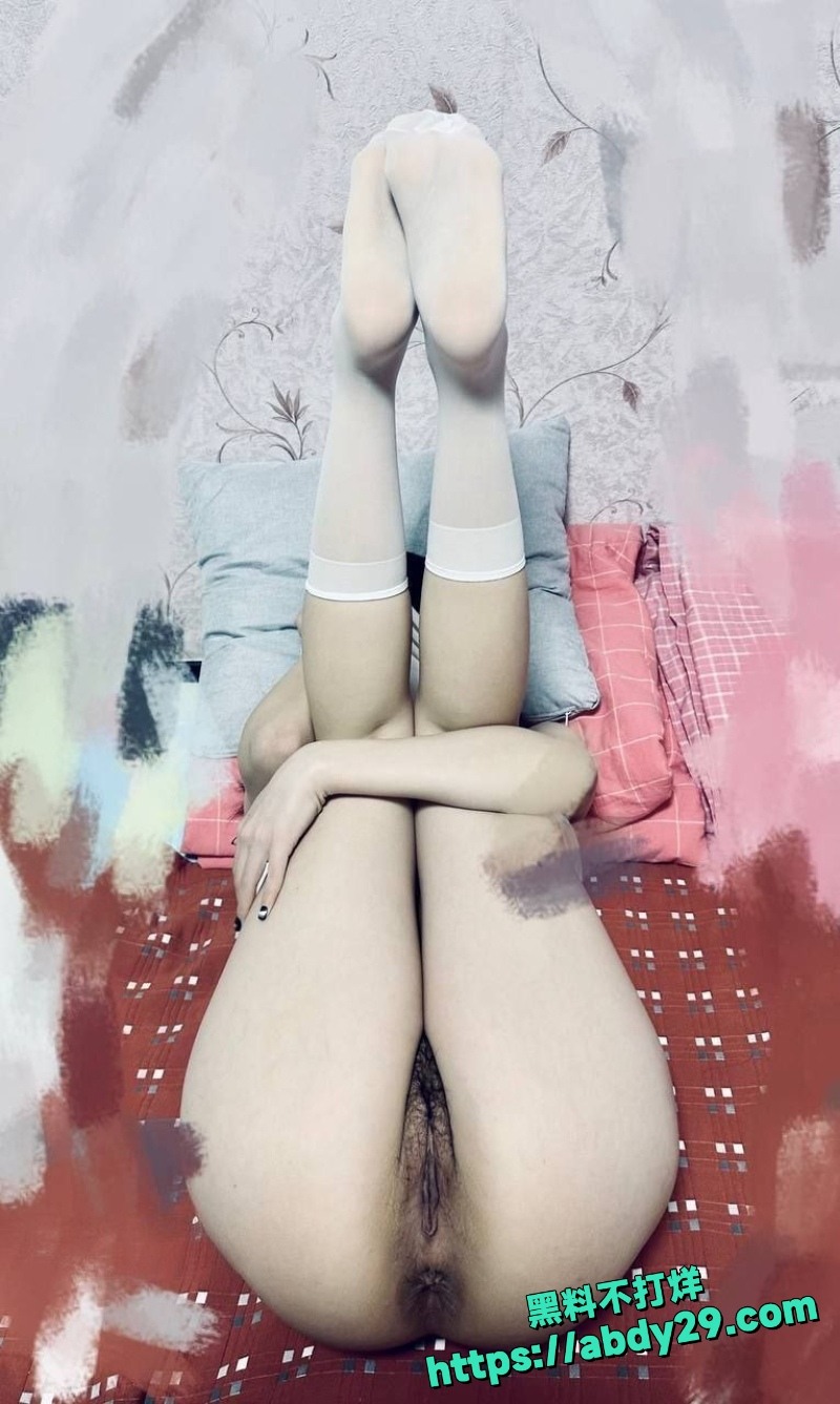 舞蹈系留学生邓亚丽私拍视频7