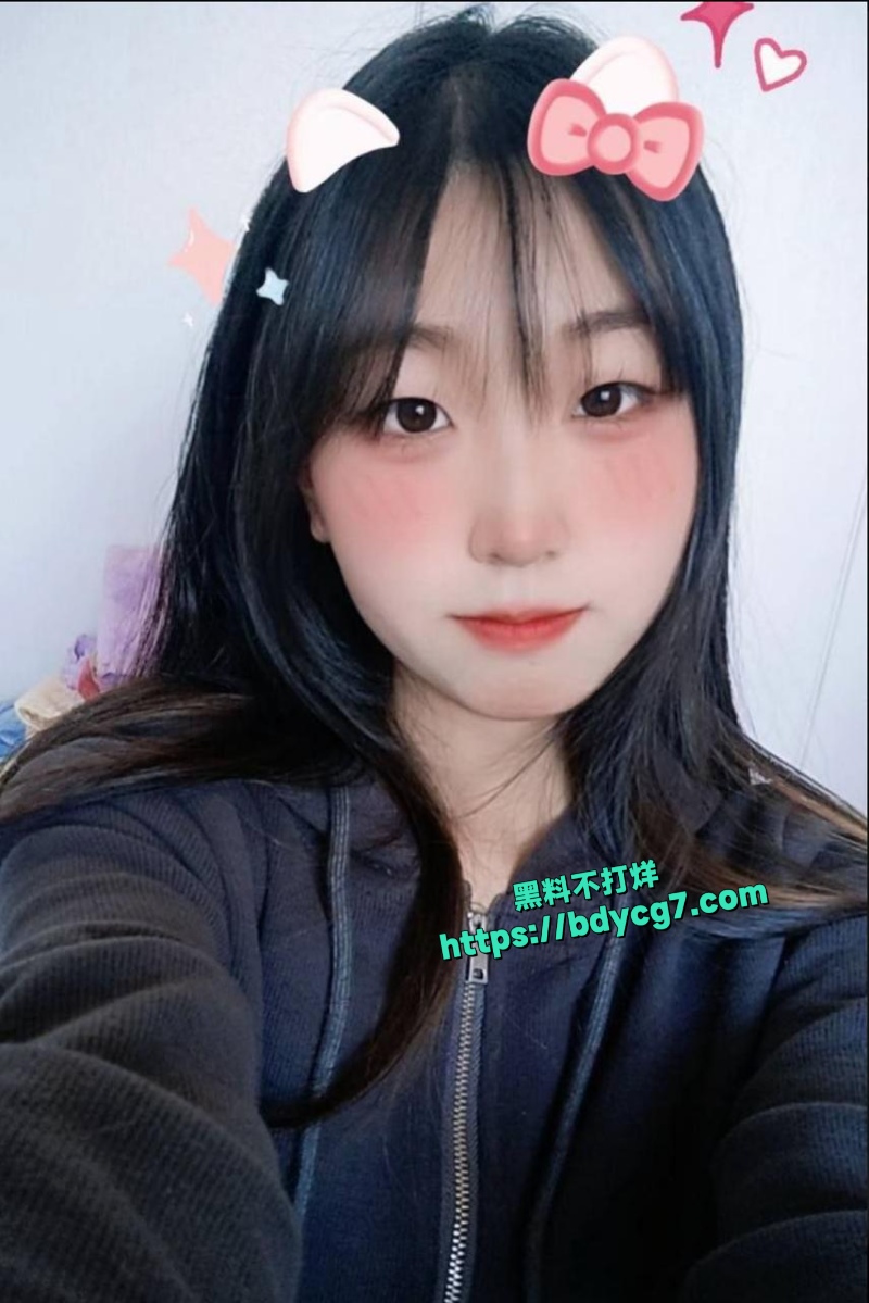 颜值还不错的精神小妹