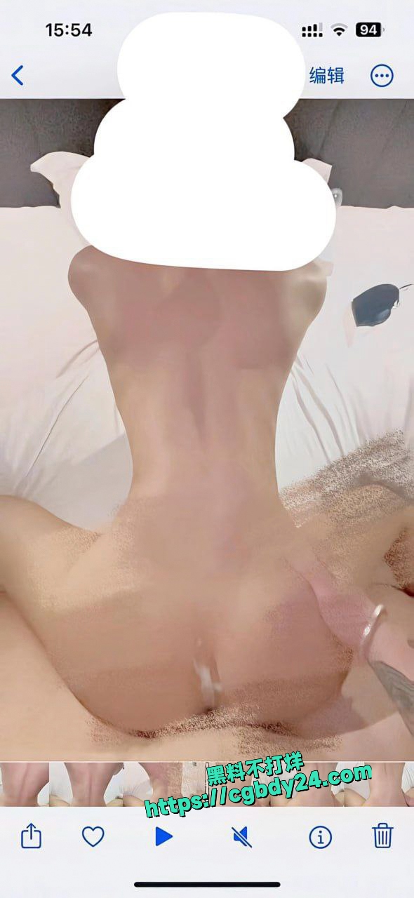 魔鬼身材极品反差婊leelee口暴吞精不雅视频曝光5
