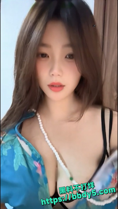 抖音巨乳网红苏菲呀6