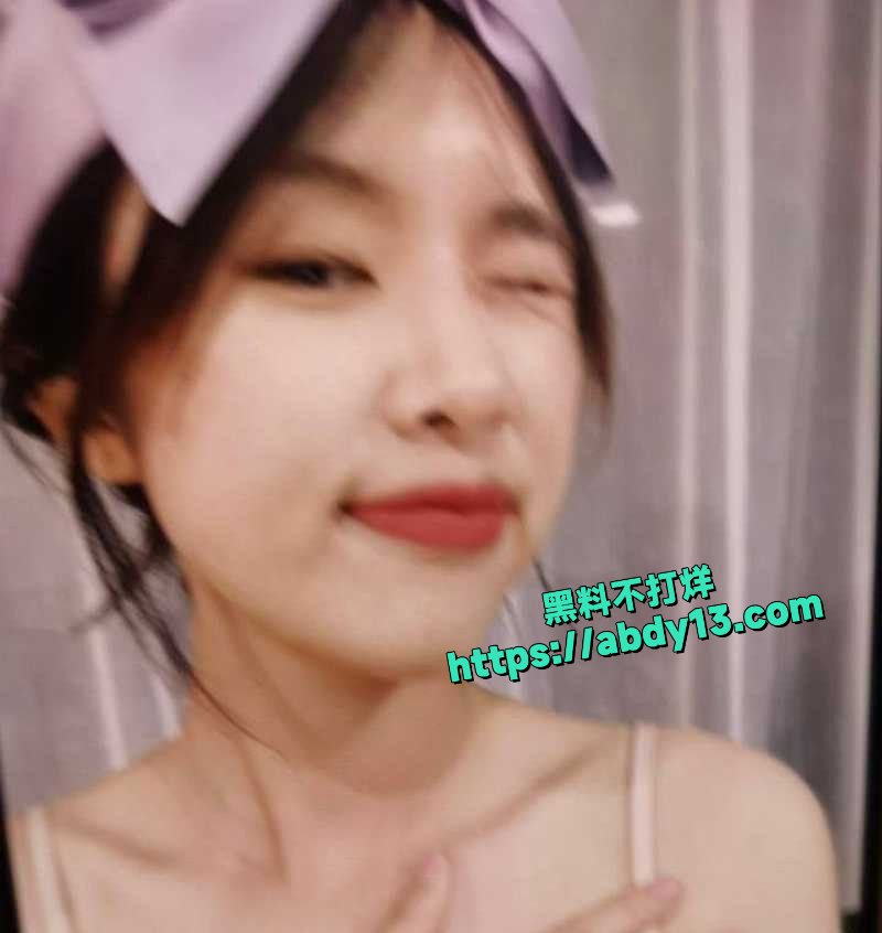 山东青岛00后女孩程桂馨2