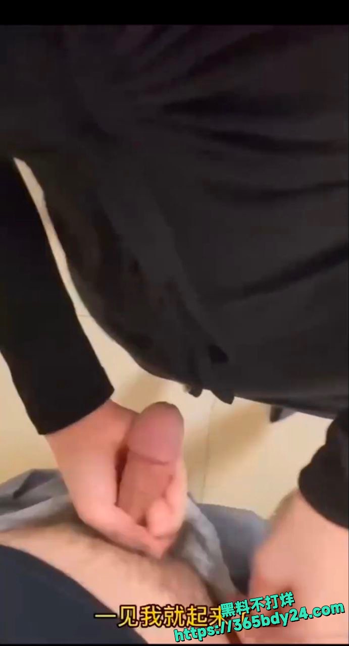 美熟少妇趁绿帽老公出差偷情
