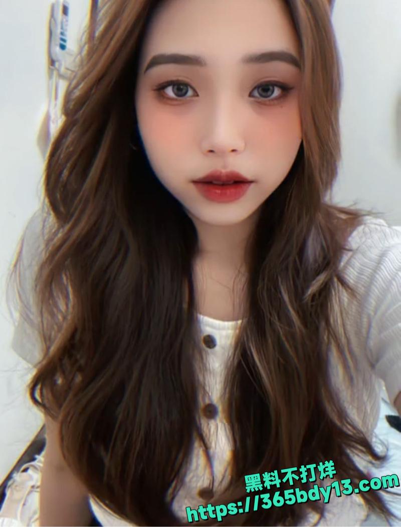 张佩婷的私密自拍视频10.