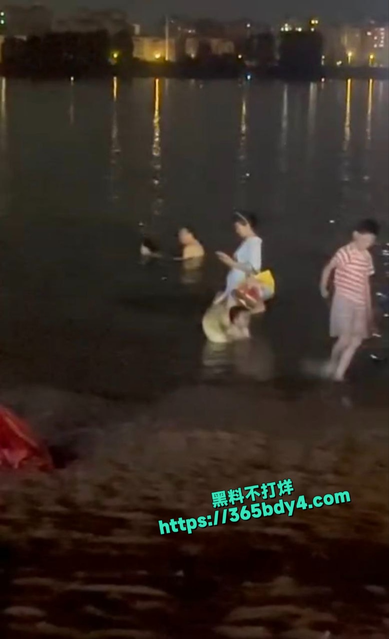 看了半天才发现老汉推车呢1