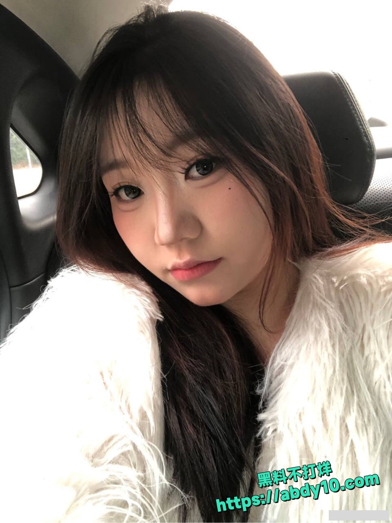 06年四川嫩妹裸贷抵押视频7