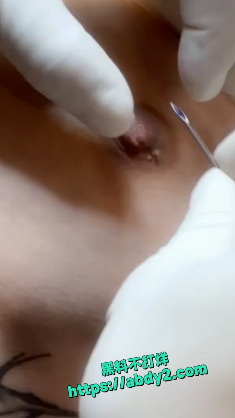 推特极品粉嫩白虎小母狗 9