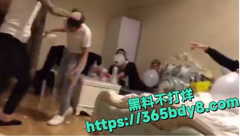 精神小伙打架视频合辑5