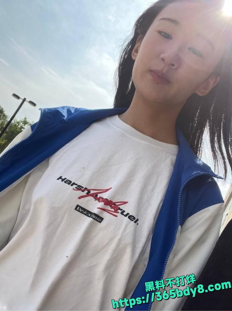清纯大一小师妹反差视频泄密13