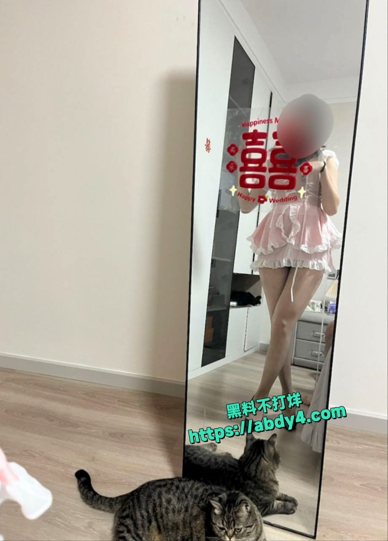 青岛少妇罗薇薇大尺度私拍流出 4