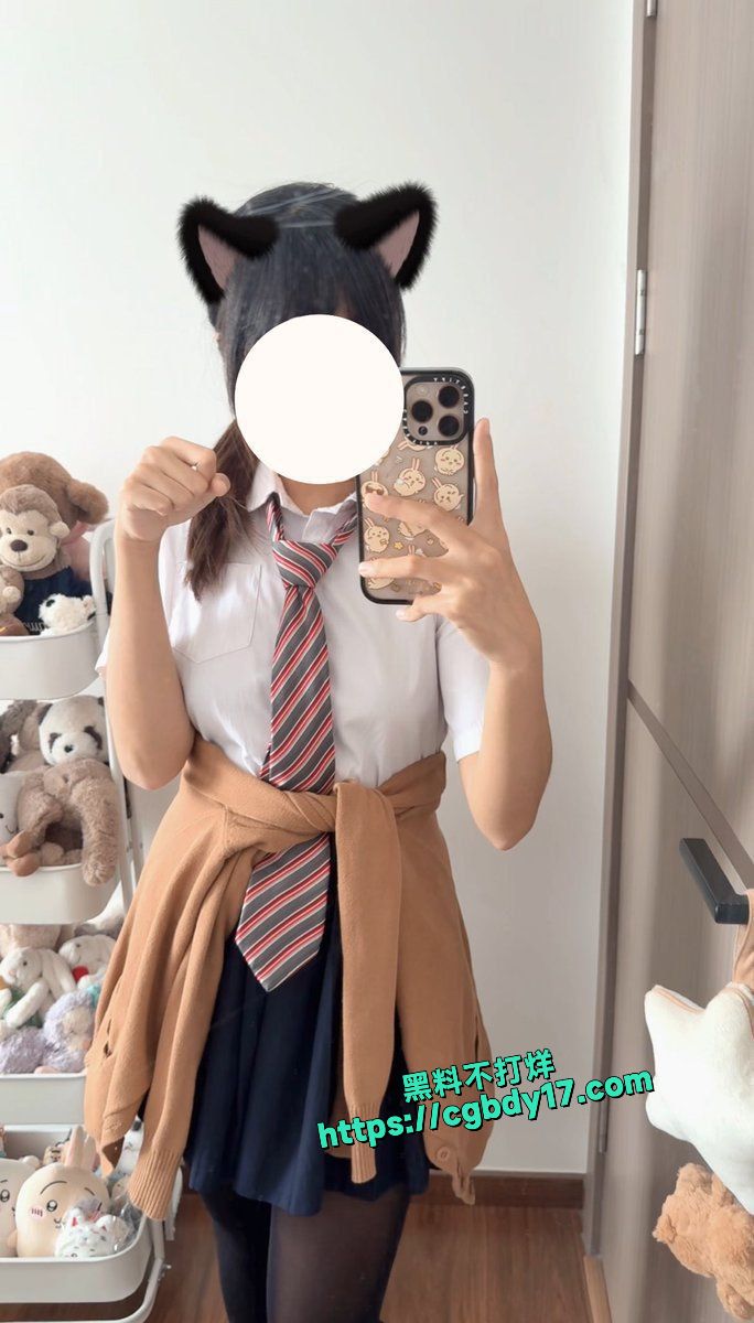 母狗反差婊大学生高潮自慰 (2)