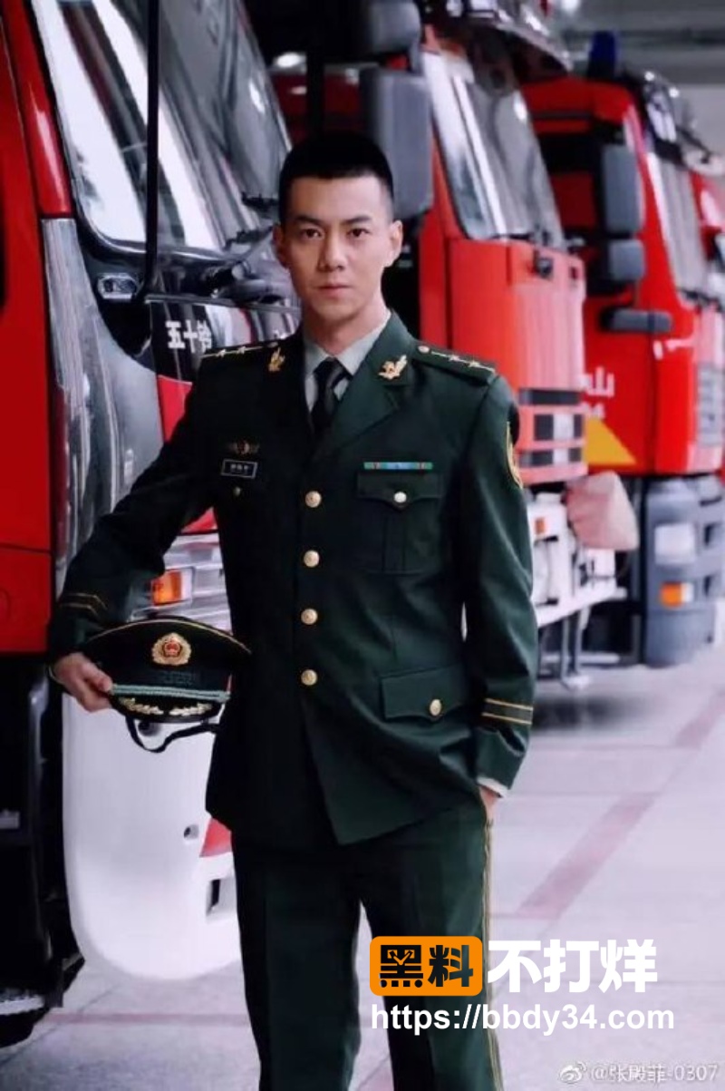男演员张殿菲出轨聊骚约炮55